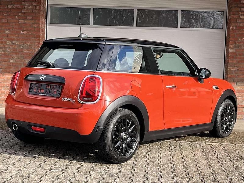 Gebraucht Mini Cooper Coupé 116 PS (85 kW) 2018 Orange Coupé
