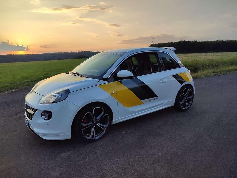 Gebraucht Opel Adam S 150 PS (110 kW) 2015 Kleinwagen