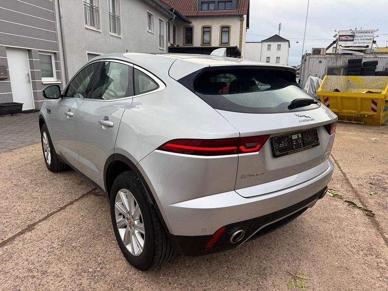 Gebraucht Jaguar E-Pace Basis 150 PS (110 kW) 2018 Silber SUV