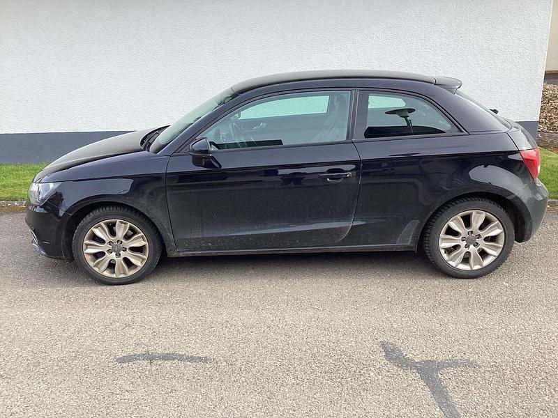 Gebraucht Audi A1 Ambition 120 PS (88 kW) 2012 Schwarz Kleinwagen