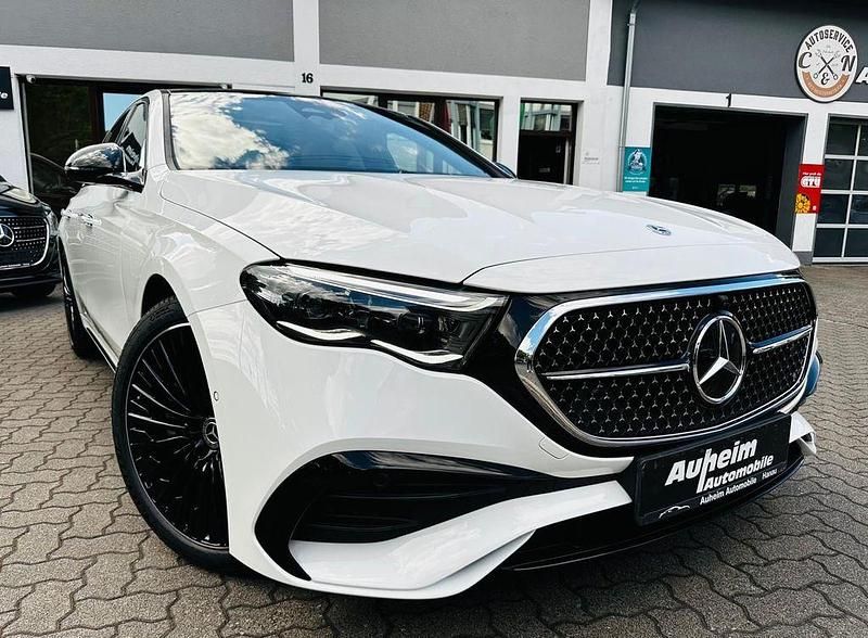 Weiß Gebraucht 2024 Mercedes E200 AMG line Limousine | 61.506 € (Teuer) - Bild 1/4