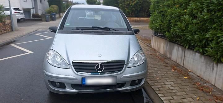 Grau Gebraucht 2006 Mercedes A180 Kleinwagen | 1.100 € (Guter Preis) - Bild 1/4