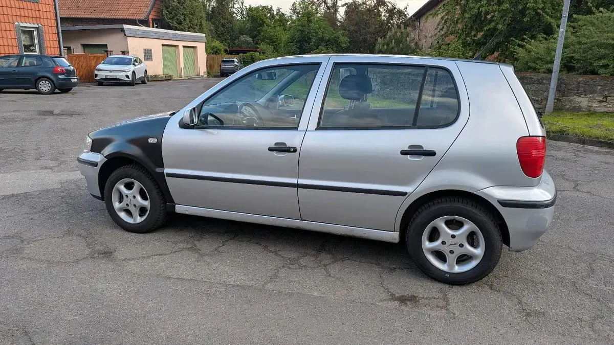 Gebraucht VW Polo 65 PS (47 kW) 2001 Silber Kleinwagen