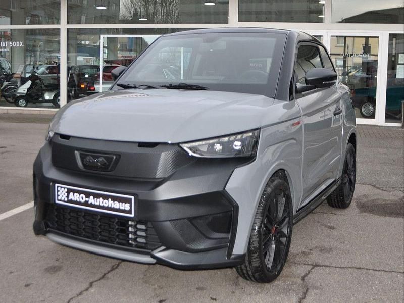 Nouă Ligier JS50 2026 Gri Hatchback