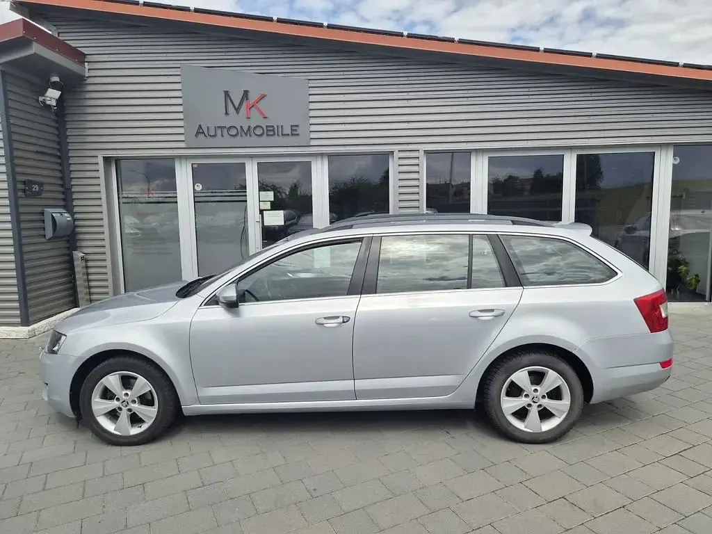 Gebraucht Skoda Octavia Elegance 140 PS (102 kW) 2013 Silber Kombi