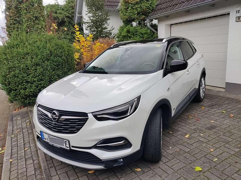 Weiß Gebraucht 2020 Opel Grandland X Ultimate SUV | 17.500 € (Superpreis) - Bild 1/4