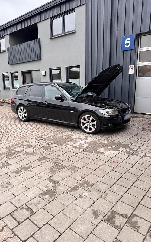 Second-hand BMW 320 170 CP (125 kW) 2010 Negru Break