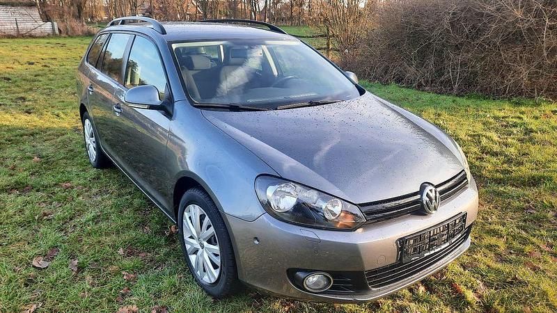 Grau Gebraucht 2012 VW Golf VI Trendline Kleinwagen | 5.600 € (Fairer Preis) - Bild 1/4