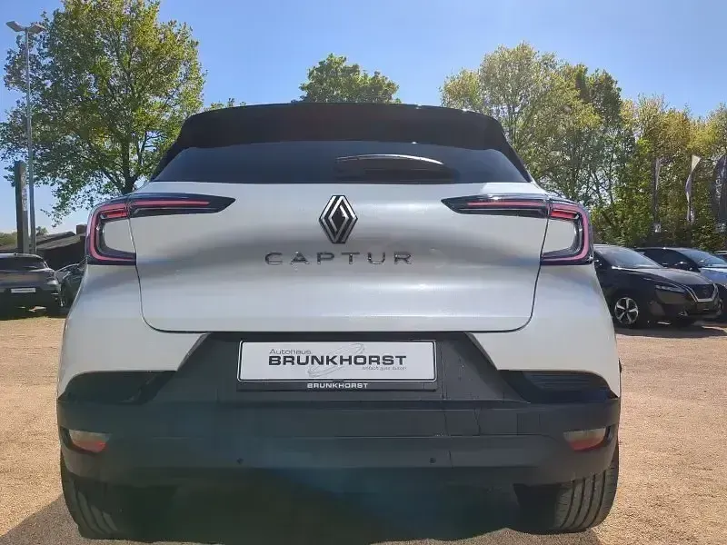 Neu Renault Captur Techno 140 PS (102 kW) 2026 Weiss SUV