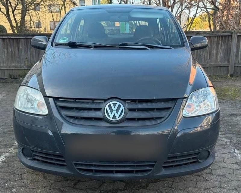 Gebraucht VW Fox 54 PS (39 kW) 2007 Grau Kleinwagen