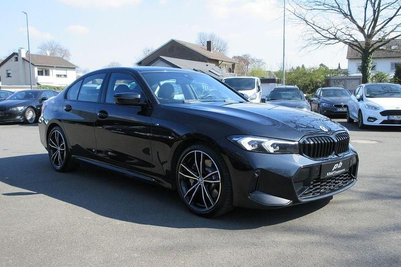Gebraucht BMW 330 M Sport 286 PS (210 kW) 2022 Black sapphire metallic Limousine