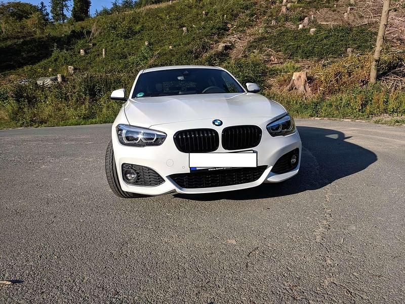 Gebraucht BMW 120 M Sport 184 PS (135 kW) 2019 Weiß Kleinwagen