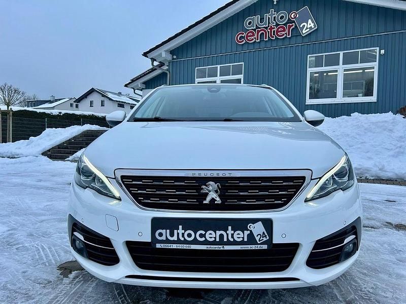 Gebraucht Peugeot 308 SW Allure 131 PS (96 kW) 2021 Weiß Kombi