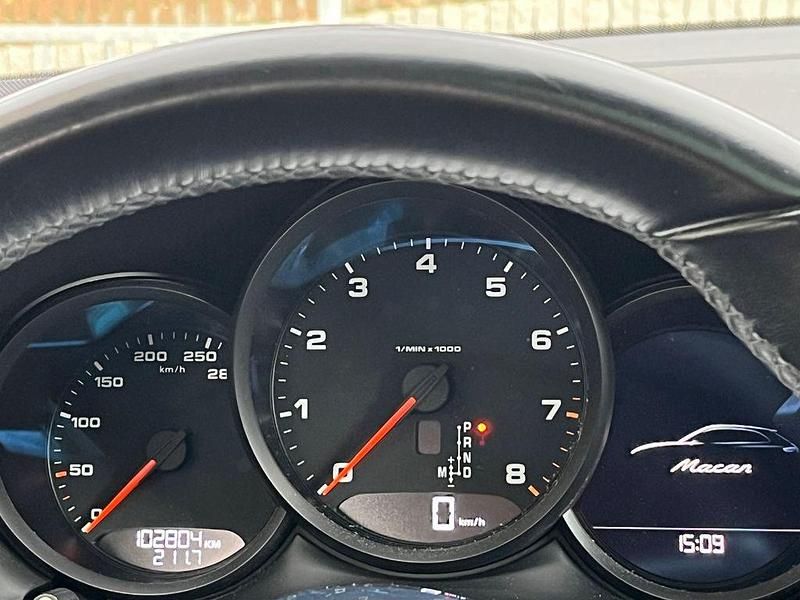 Gebraucht Porsche Macan 252 PS (185 kW) 2017 Schwarz SUV