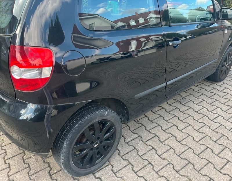 Gebraucht VW Fox 75 PS (55 kW) 2005 Schwarz Kleinwagen