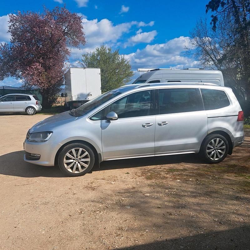 Gebraucht VW Sharan 140 PS (102 kW) 2012 Silber Van / Kleinbus