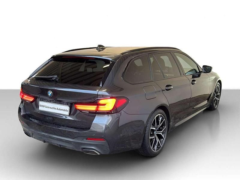 Gebraucht BMW 540 M Sport 340 PS (250 kW) 2022 Sophistograu met. Kombi