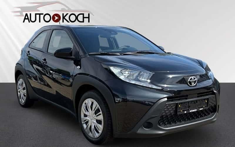 Schwarz Gebraucht 2024 Toyota Aygo X Business Edition SUV | 14.890 € - Bild 1/4