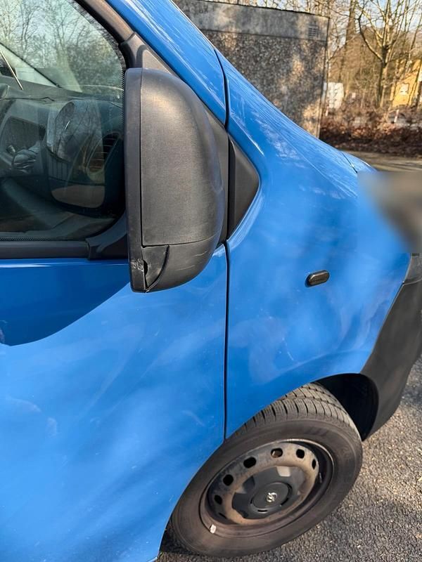 Gebraucht Opel Vivaro 116 PS (85 kW) 2016 Blau Van / Kleinbus