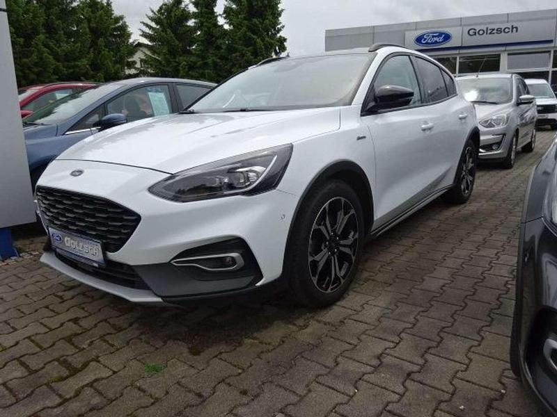 Frostweiß Gebraucht 2020 Ford Focus Active Limousine | 21.875 € (Fairer Preis) - Bild 1/4