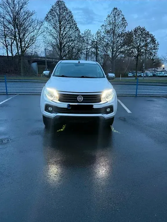Gebraucht Fiat Fullback 246 PS (180 kW) 2017 Weiß Pickup
