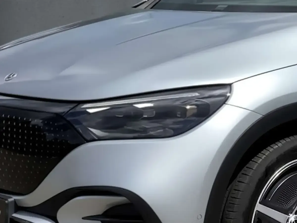 Gebraucht Mercedes EQE350 AMG 214 kW (292 PS) 2024 Metalliclack hightechsilber SUV