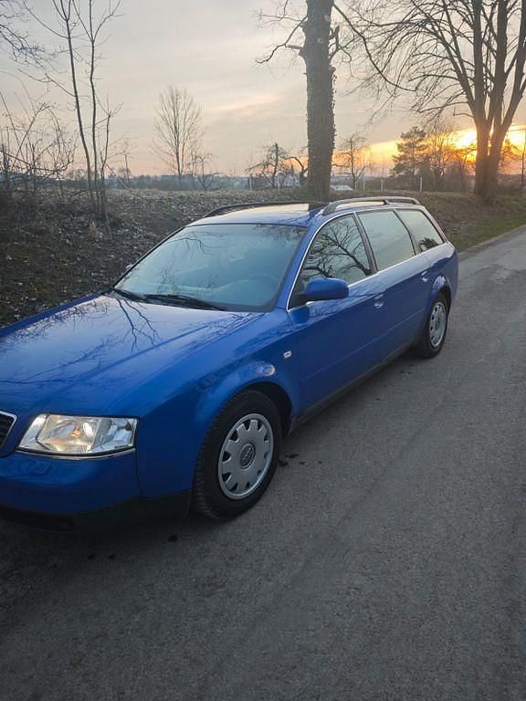 Usata Audi A6 150 CV (110 kW) 1999 Blu Station wagon