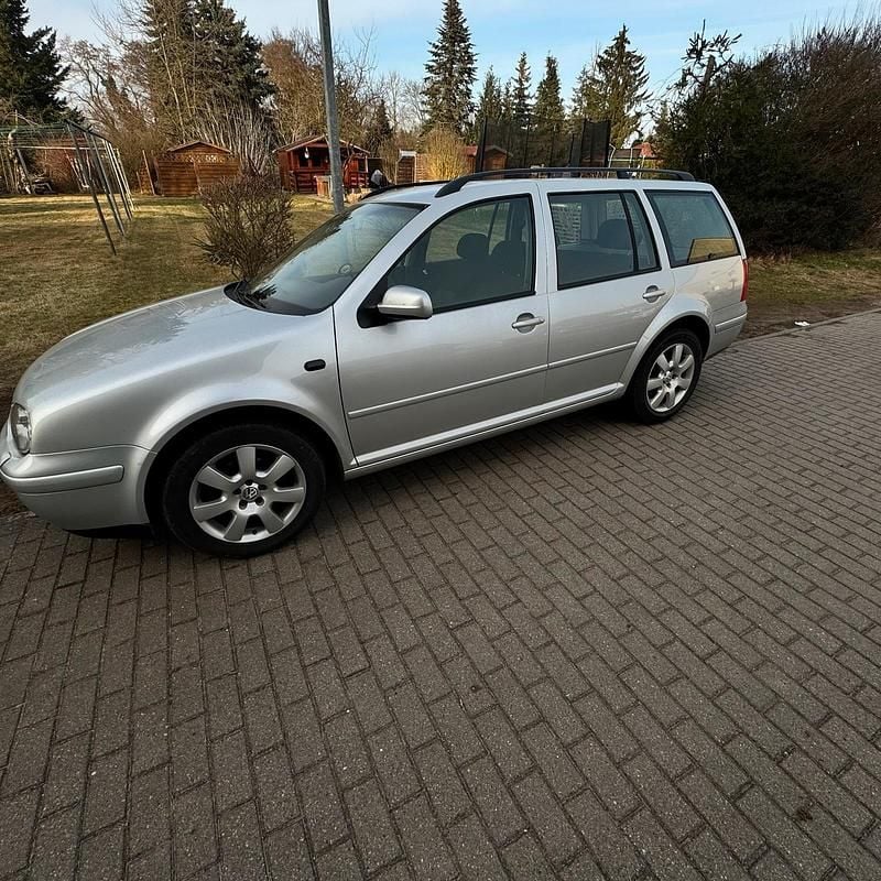 Gebraucht VW Golf IV 101 PS (74 kW) 2003 Silber Kombi
