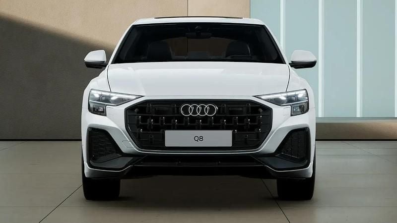 Gebraucht Audi Q8 Performance 286 PS (210 kW) 2025 Gletscherweiß metallic SUV