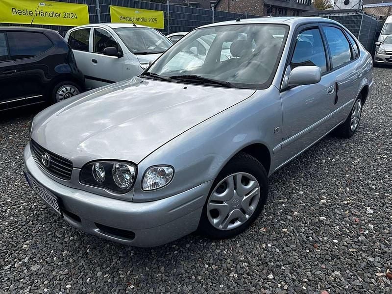 Silber Gebraucht 2001 Toyota Corolla Kleinwagen | 5.590 € (Etwas zu teuer) - Bild 1/3
