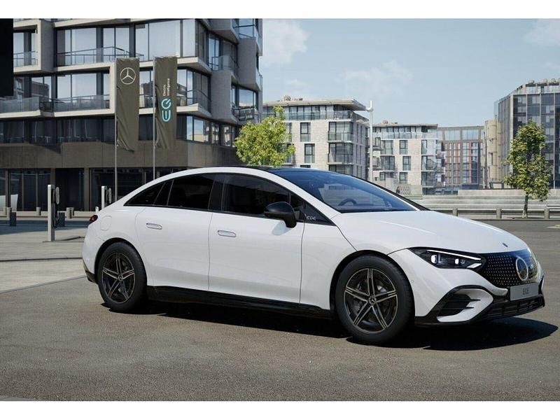 Gebraucht Mercedes EQE350 AMG 214 kW (292 PS) 2024 Unilack polarweiß Limousine