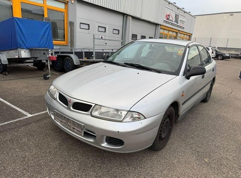 Silber Gebraucht 1998 Mitsubishi Carisma Comfort Edition Limousine | 1.999 € (Fairer Preis) - Bild 1/4