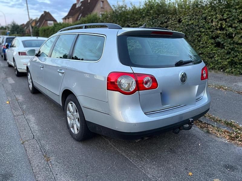 Gebraucht VW Passat 140 PS (102 kW) 2009 Silber Kombi