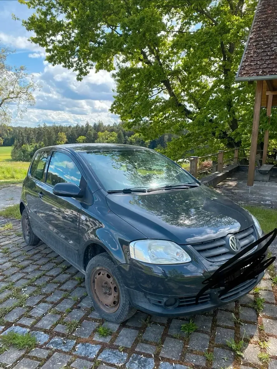 Gebraucht VW Fox 55 PS (40 kW) 2008 Grau Kleinwagen