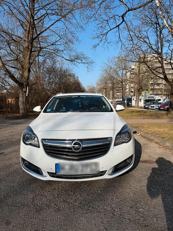 Gebraucht Opel Insignia 170 PS (125 kW) 2016 Weiß Kombi