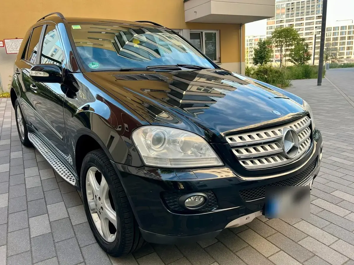 Gebraucht Mercedes ML320 224 PS (164 kW) 2007 Schwarz SUV