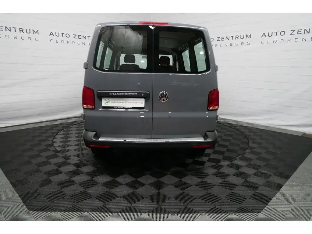 Gebraucht VW T6.1 150 PS (110 kW) 2021 Grau Van