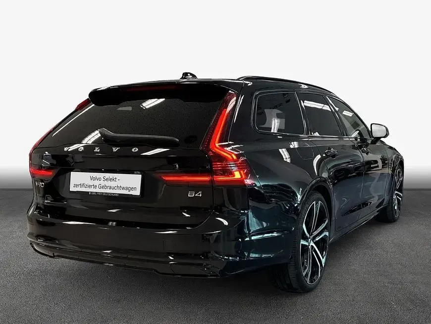 Gebraucht Volvo V90 Plus 197 PS (144 kW) 2024 Schwarz Kombi