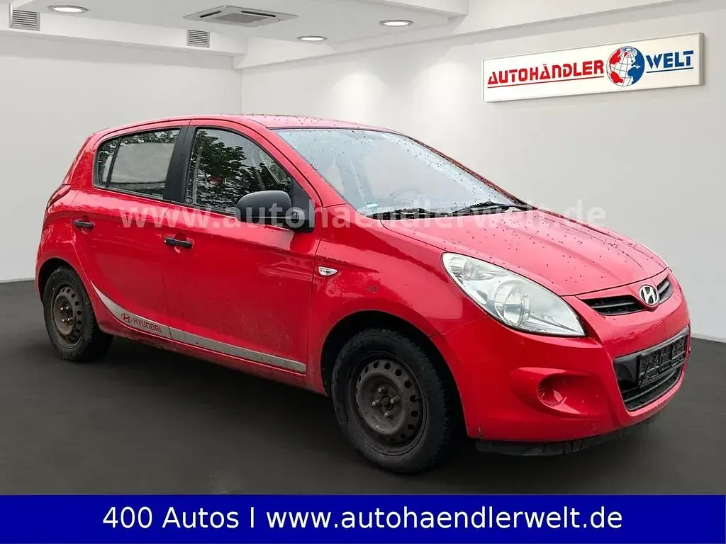Gebraucht Hyundai i20 Classic 77 PS (56 kW) 2009 Rot Kleinwagen