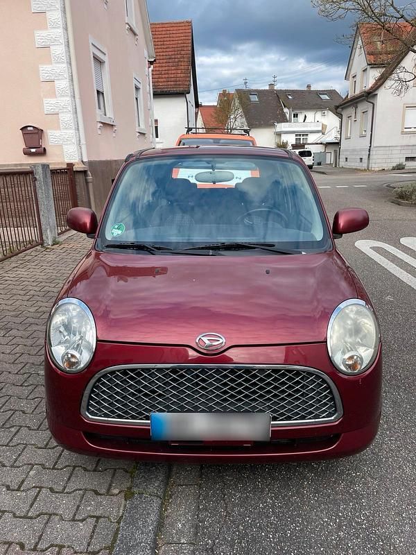 Gebraucht Daihatsu Trevis 58 PS (42 kW) 2007 Rot Kleinwagen