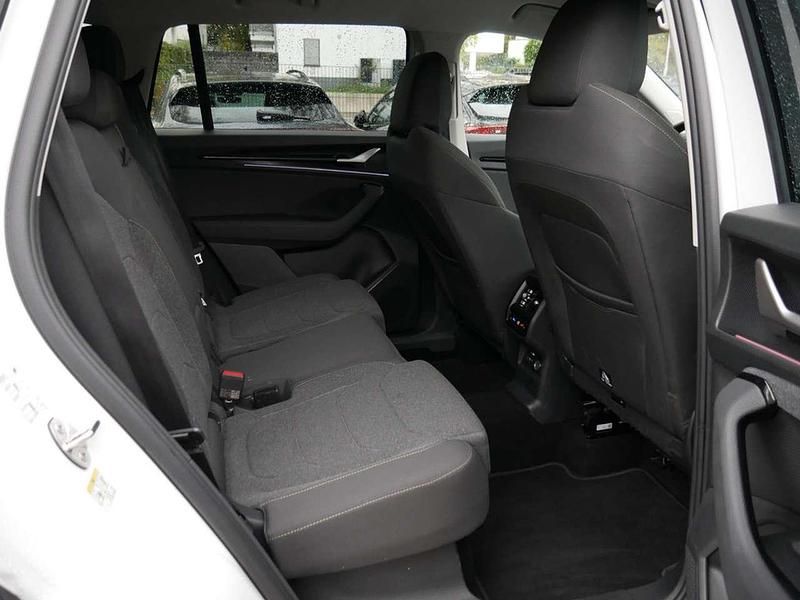 Gebraucht Skoda Kodiaq Selection 204 PS (150 kW) 2025 Moonweiß perleffekt SUV