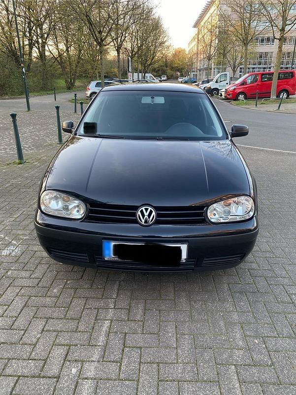 Gebraucht VW Golf IV 101 PS (74 kW) 2003 Schwarz Kleinwagen