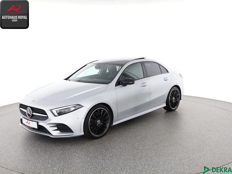 Silber Gebraucht 2020 Mercedes A250 AMG Limousine | 28.880 € (Fairer Preis) - Bild 1/4