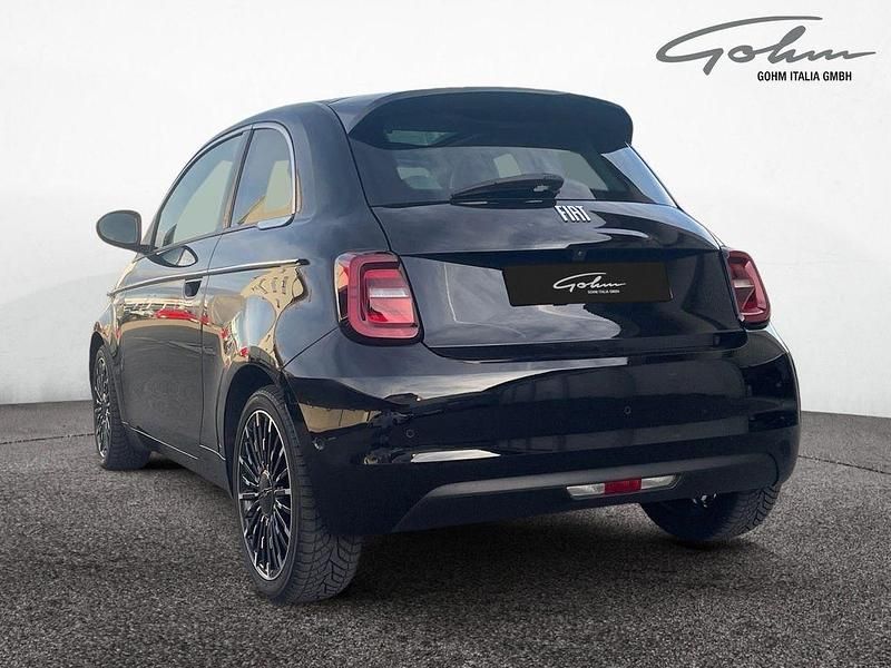 Gebraucht Fiat 500e La Prima 86 kW (118 PS) 2022 Schwarz Limousine