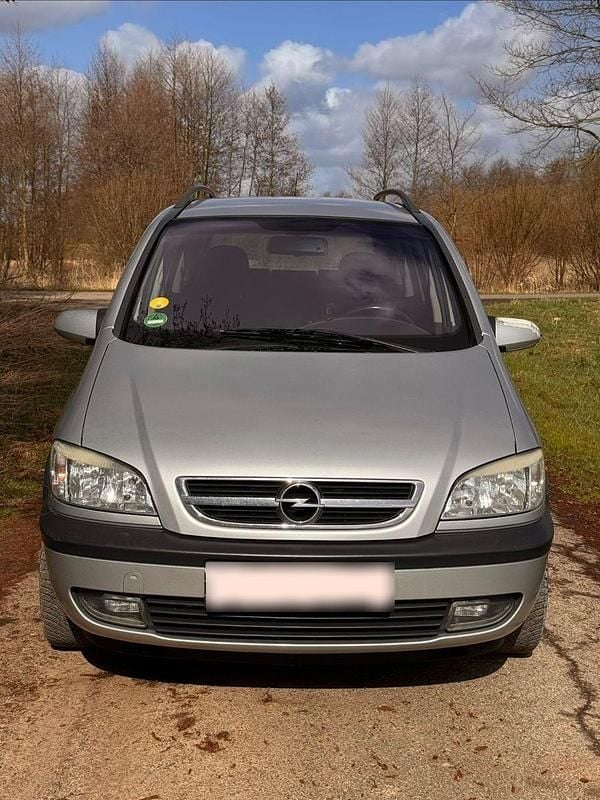 Gebraucht Opel Zafira Elegance 125 PS (91 kW) 2004 Silber Van / Kleinbus