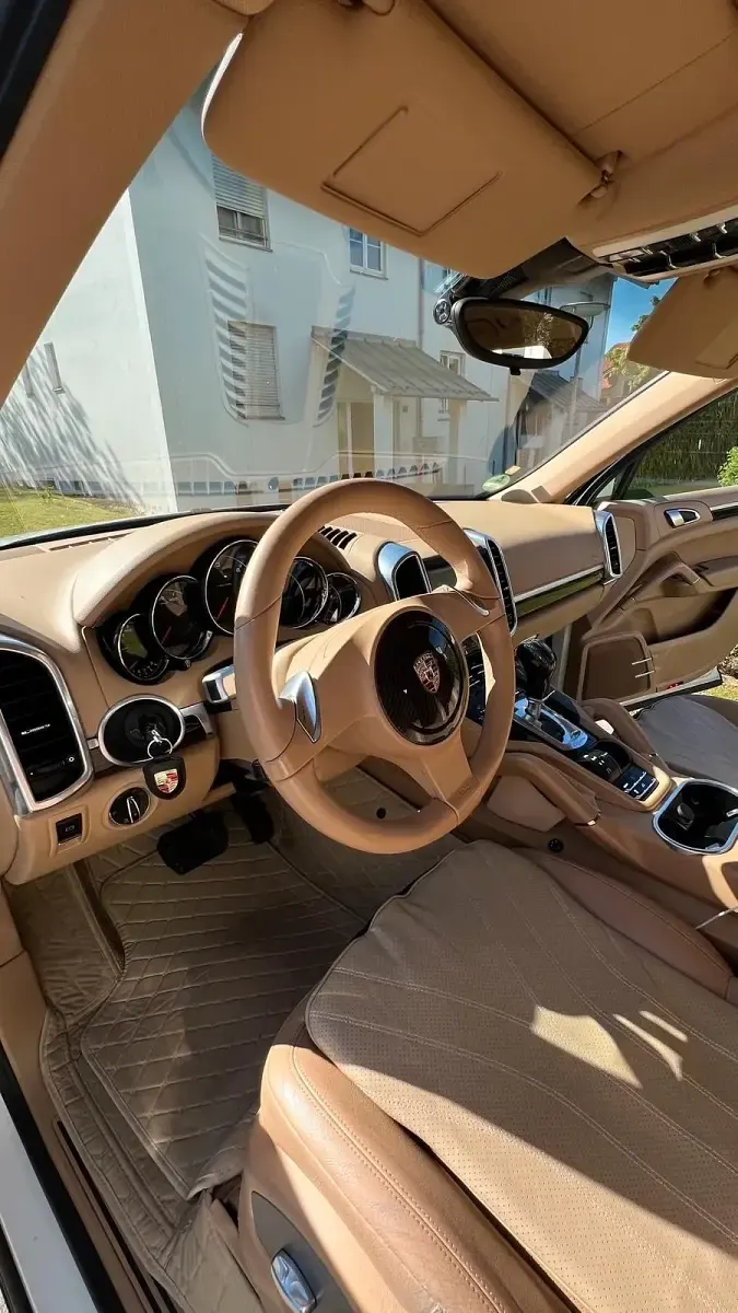 Gebraucht Porsche Cayenne 245 PS (180 kW) 2011 Weiß SUV