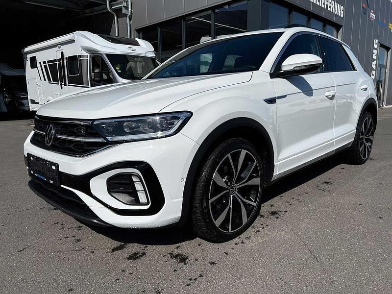 Pure white Gebraucht 2024 VW T-Roc R-line SUV | 36.880 € (Teuer) - Bild 1/4