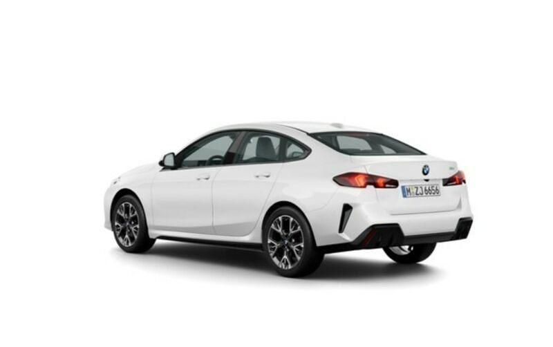 Neu BMW 220 Performance 156 PS (114 kW) 2026 Alpinweiß uni Coupé