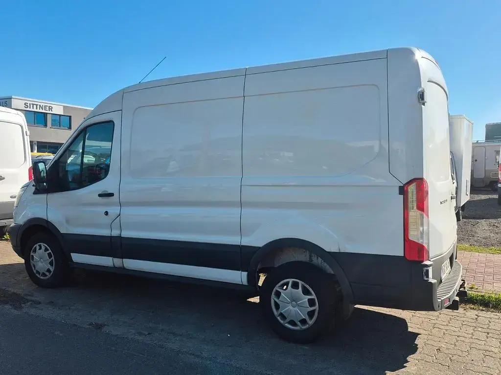 Gebraucht Ford Transit Trend 180 PS (132 kW) 2019 Frostweiß Limousine