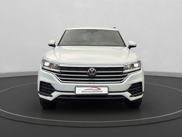 Gebraucht VW Touareg Basis 286 PS (210 kW) 2025 Weiß SUV